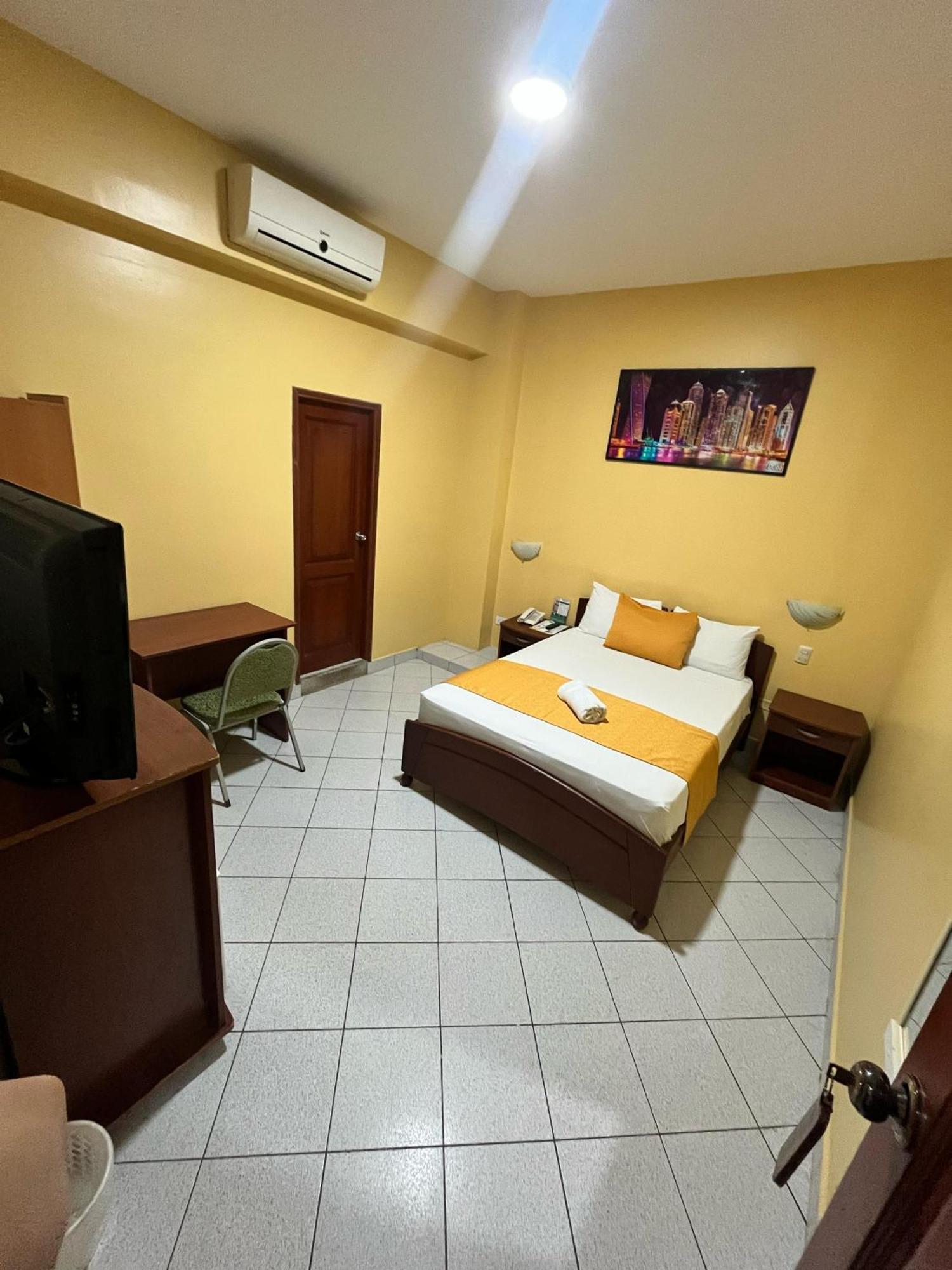 Hotel Boca Raton Tarapoto Extérieur photo